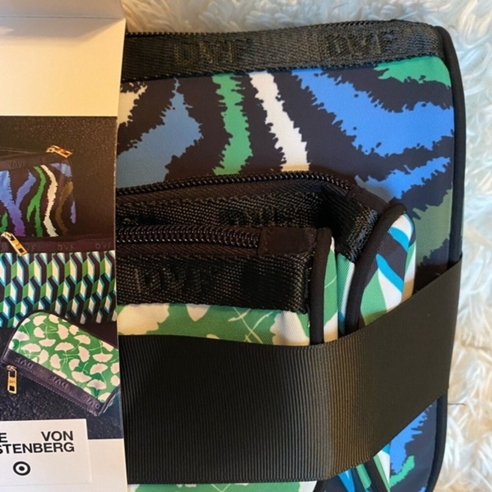 New Diane Von Furstenberg 3 Piece Travel Pouch Set in Blue, Green and Black - Picture 5 of 9